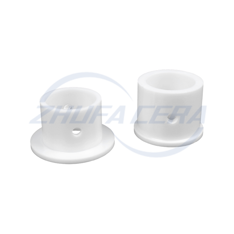 Rei'itetty alumiinioksidikeraaminen holkki